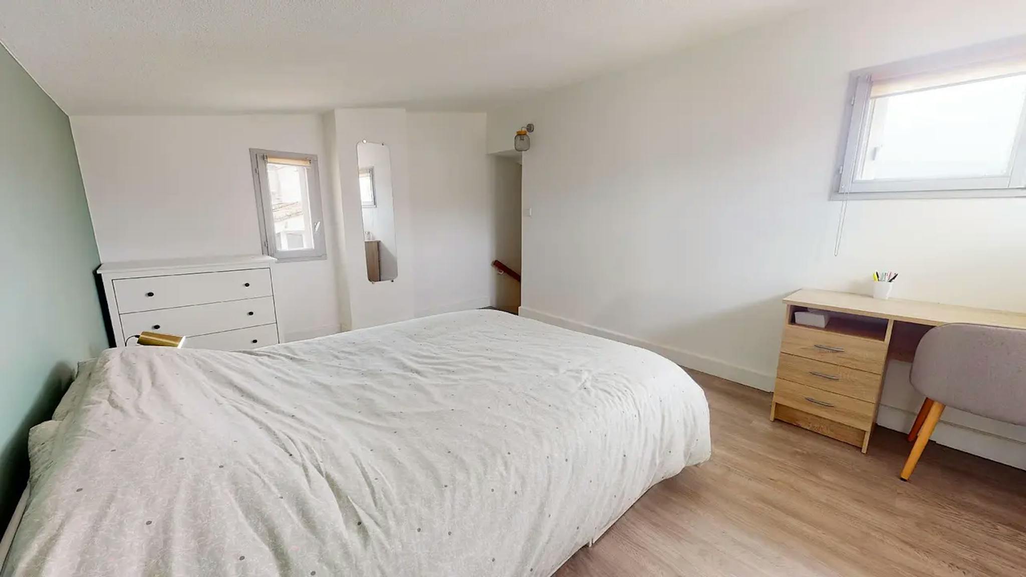 Private Room - Rue Vaissette, Nîmes - Gallery - 2