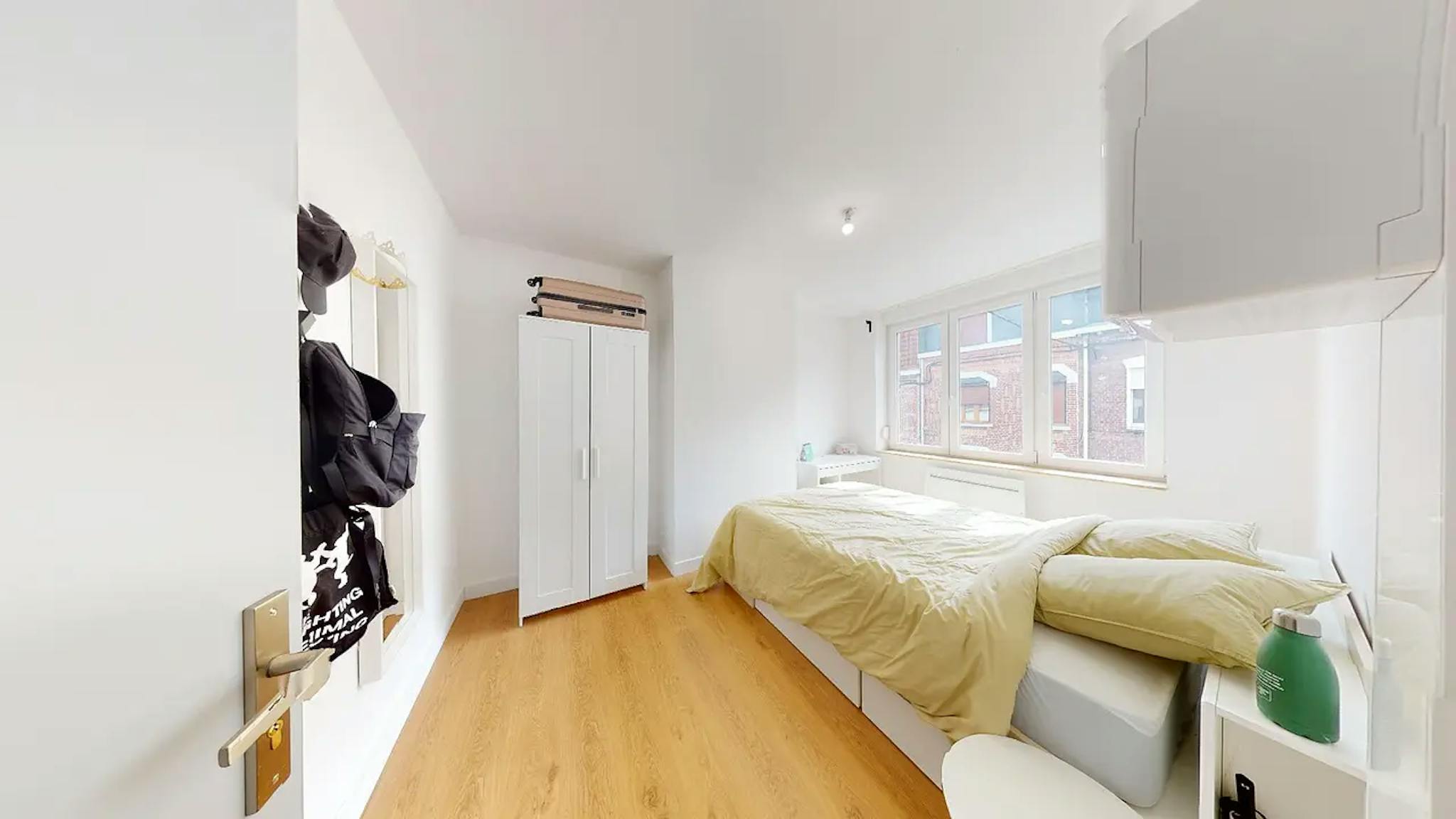 Private Room - Rue Notre-Dame de Grâce, Loos - Gallery - 2