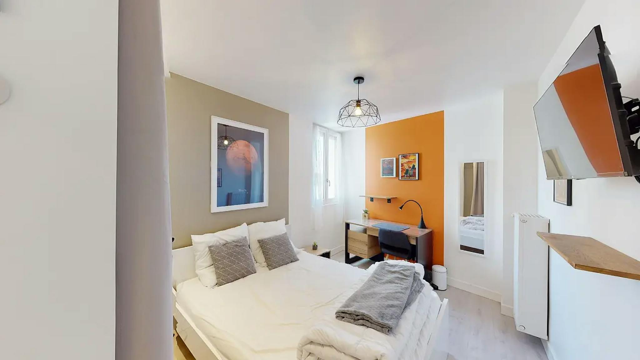 Private Room - Rue Lord Byron, Tours - Gallery - 1