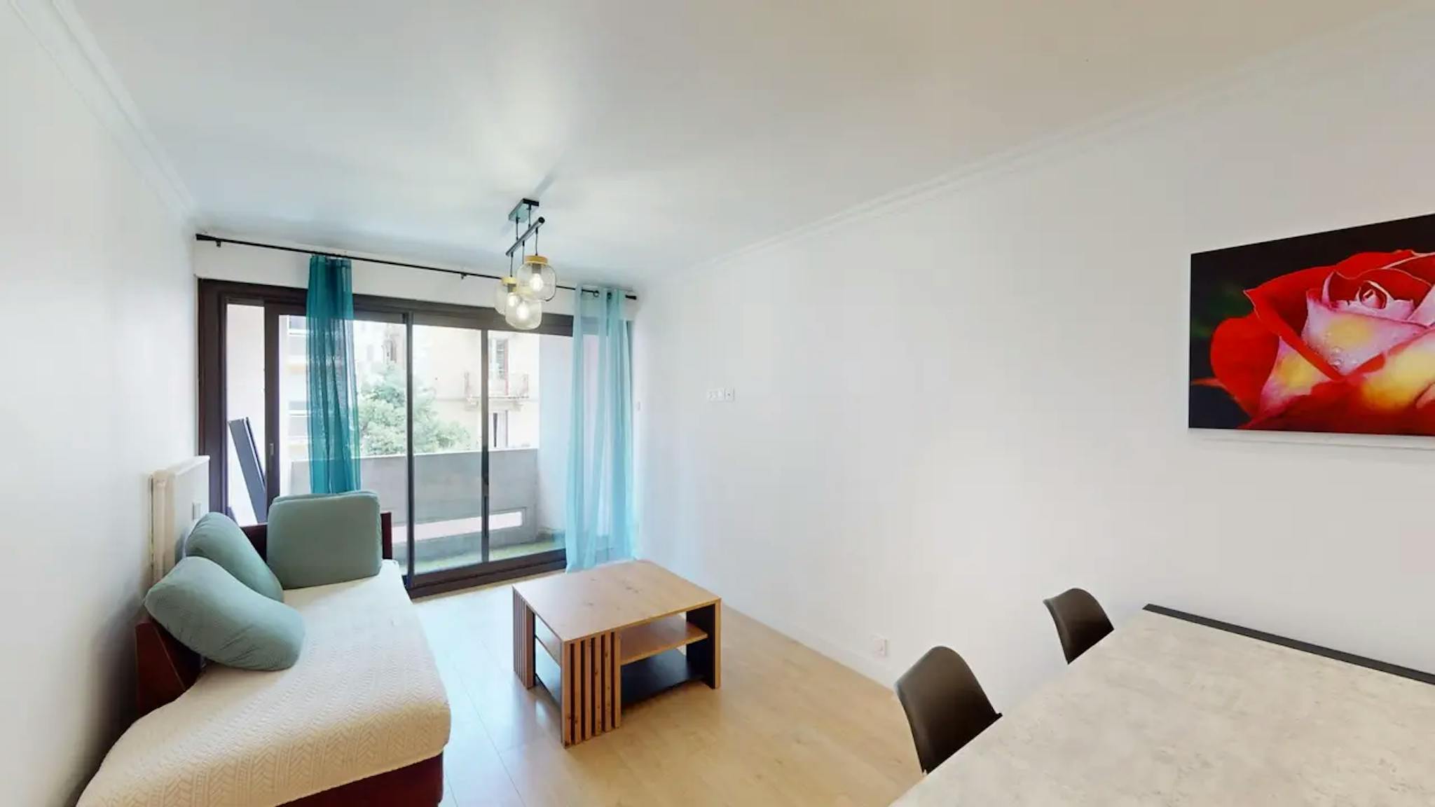 Private Room - Avenue de la Gare, Annemasse - Gallery - 1