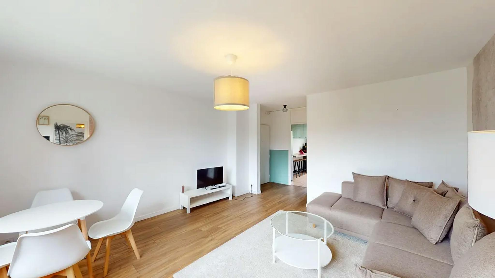 Private Room - Rue Vincent Auriol, Loos - Gallery - 2