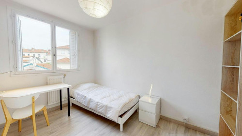 Cours Docteur Long, Lyon - Gallery - 18