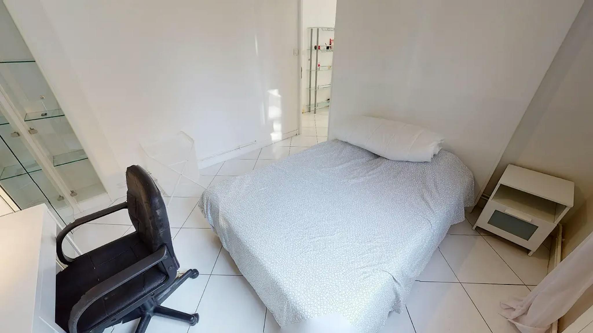  Private Room  -  Rue Docteur Calmette, Grenoble  - Gallery -  2