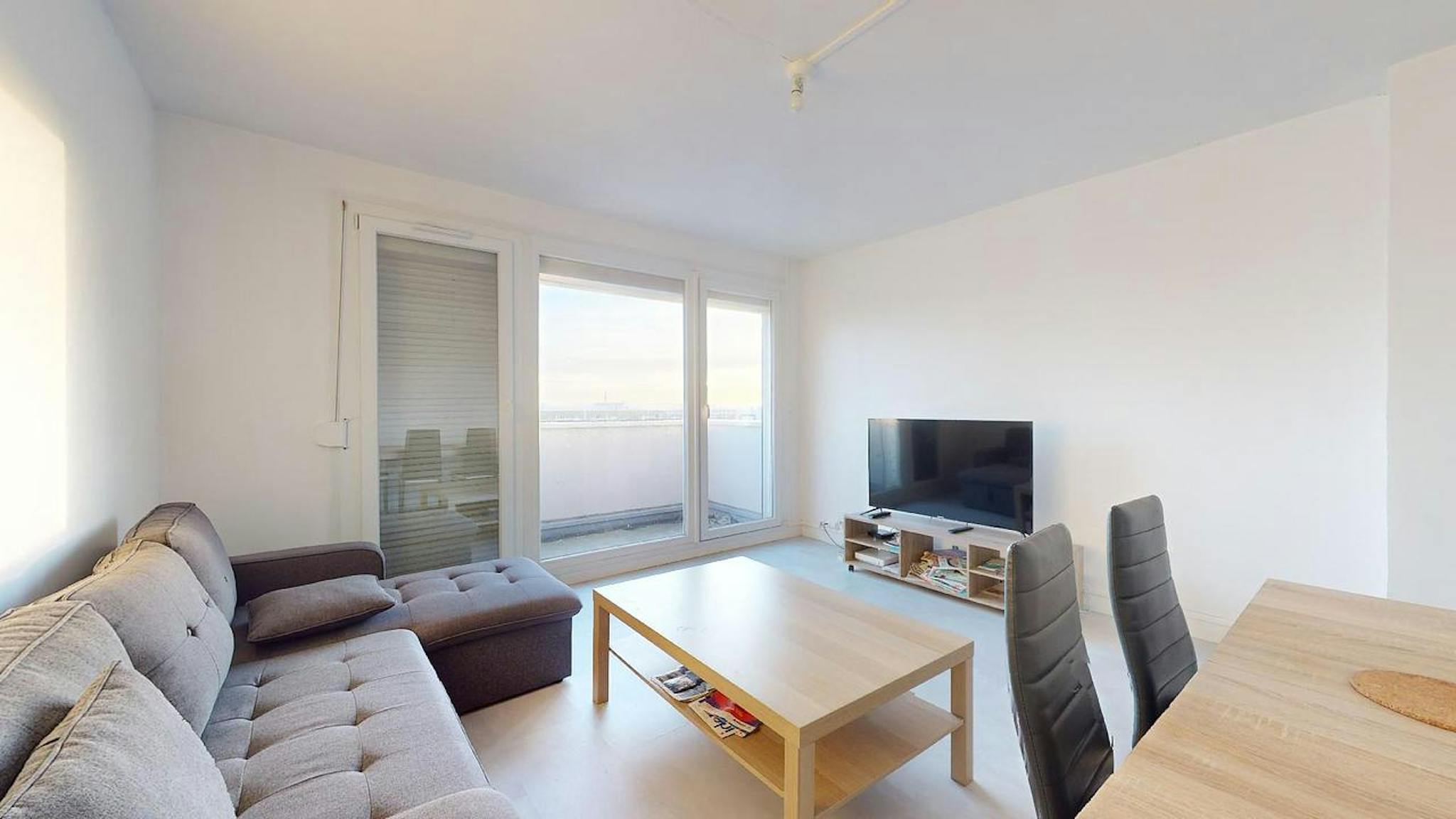  Private Room  -  Rue Massenet, Amiens  - Gallery -  2