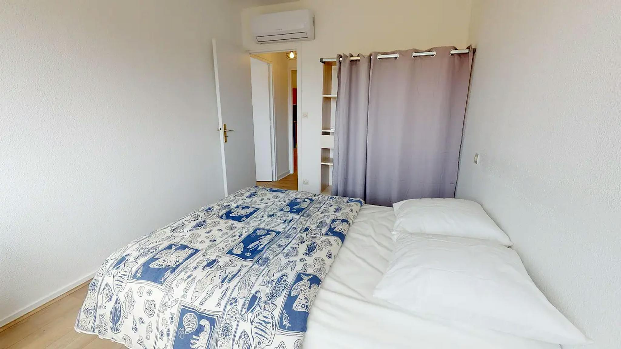 Private Room - Rue du Professeur Roux, Vénissieux - Gallery - 2