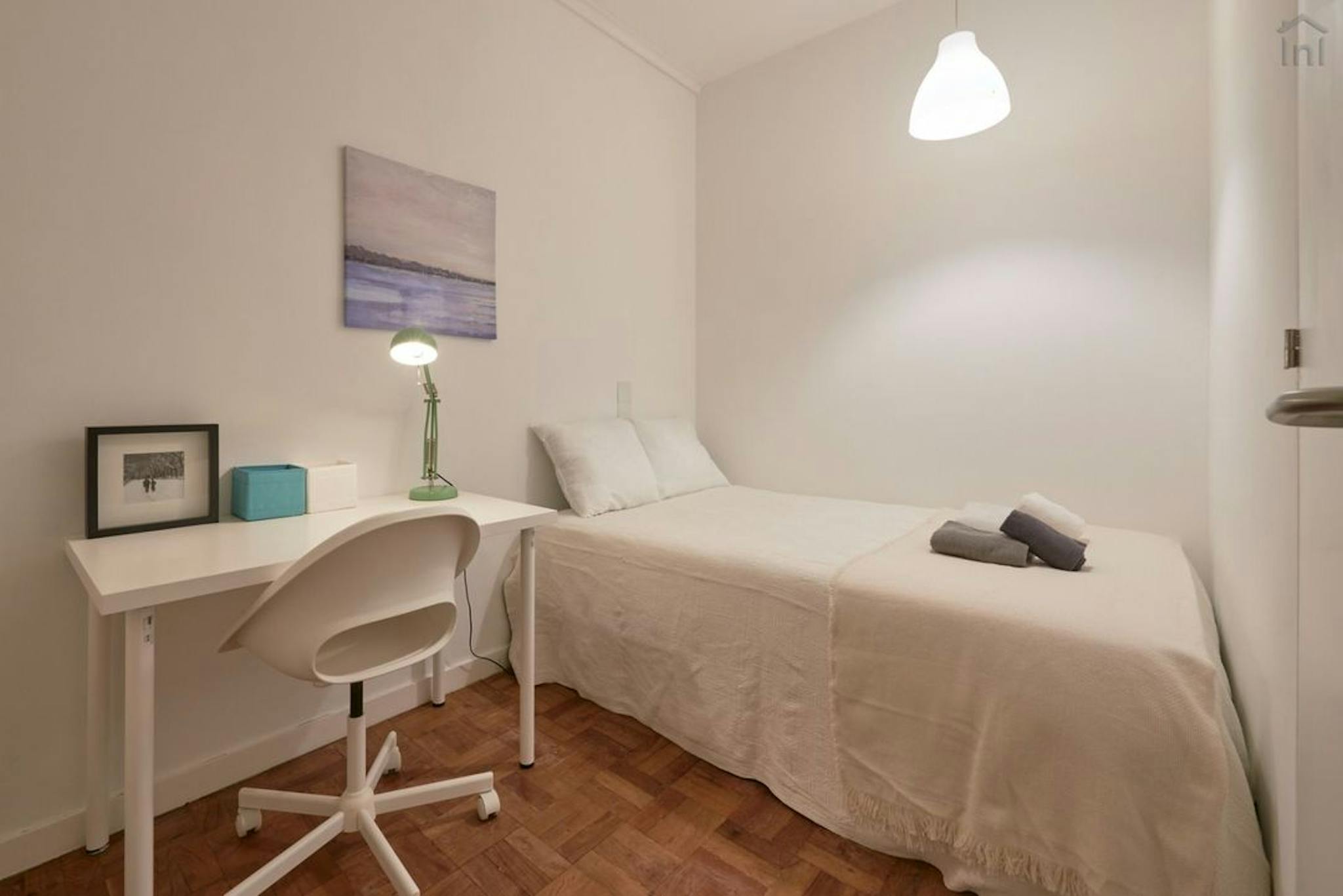  Private Room  -  Avenida Miguel Bombarda, Lisbon  - Gallery -  1