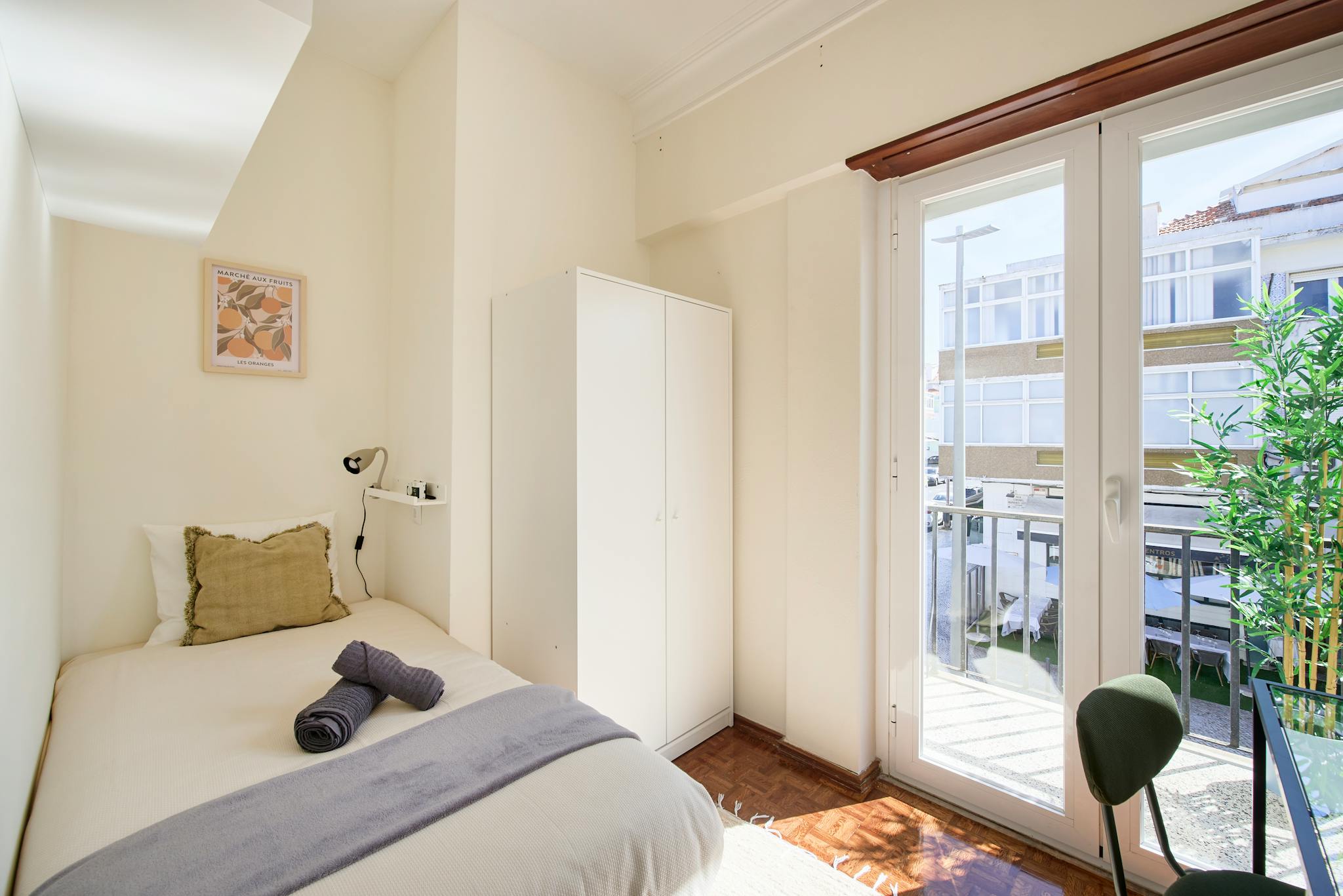  Private Room  -  Rua Coronel Marques Leitão, Lisbon  - Gallery -  1