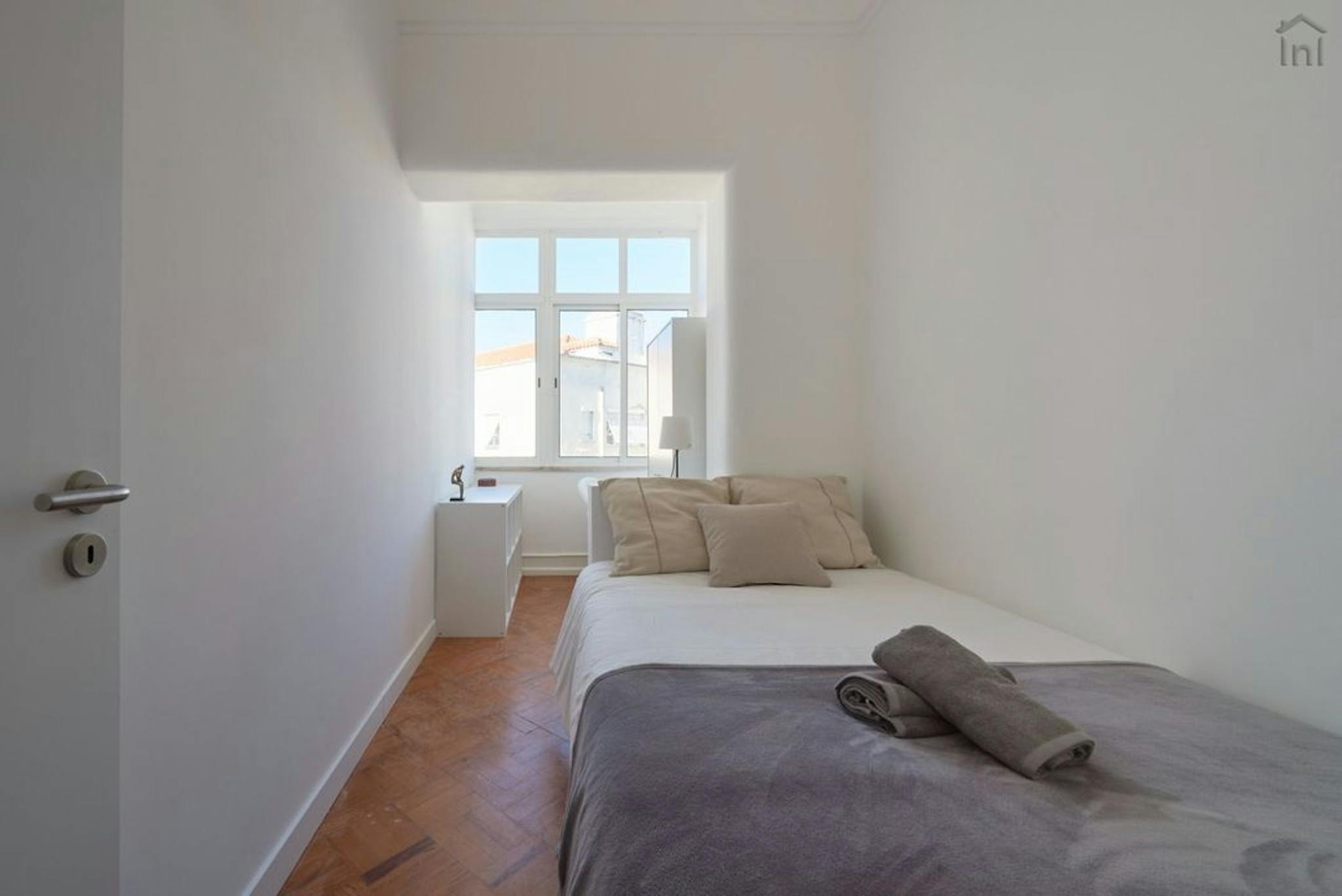  Private Room  -  Avenida Almirante Reis, Lisbon  - Gallery -  1