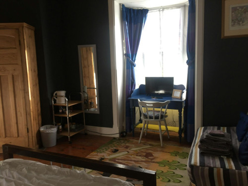 Park Road West, Birkenhead