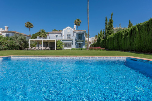 Avenida de los Andaluces, Estepona