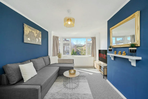 Winchester Way, Cheltenham