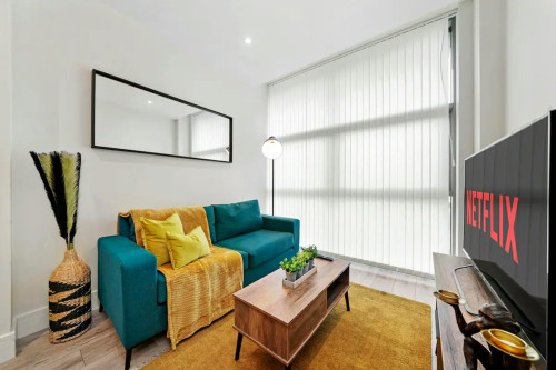 Farnham Road, Slough - Gallery - 6
