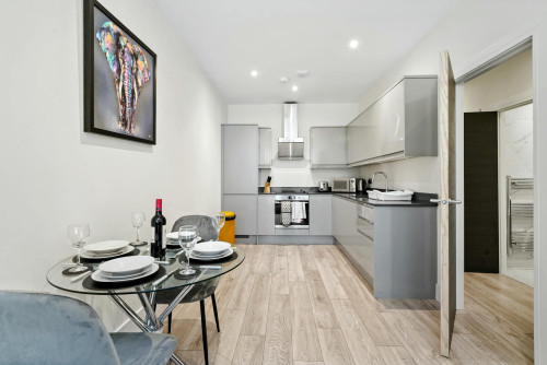 Farnham Road, Slough  - Gallery -  5