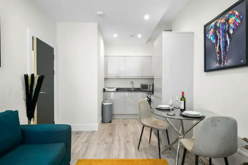 Farnham Road, Slough - Gallery - 7