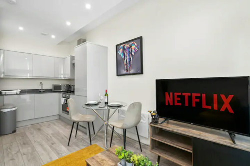 Farnham Road, Slough  - Gallery -  5