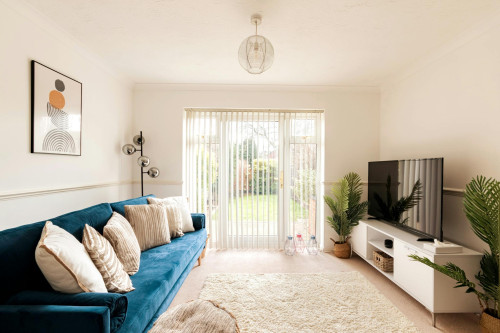 Keats Avenue, Redhill