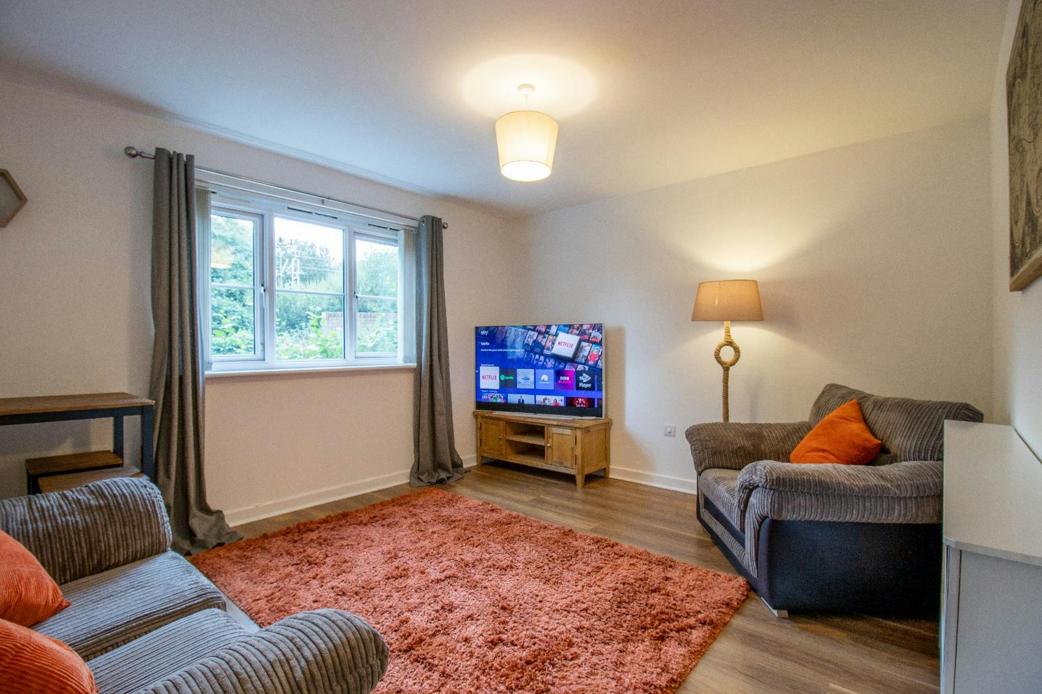 Entire Place - Stirrat Crescent, Paisley - Gallery - 1