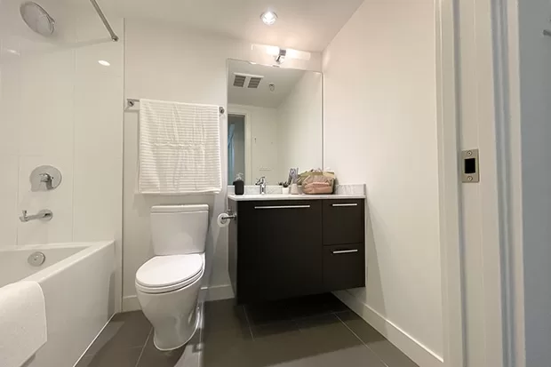  Private Bedroom  -  Marine Gateway  - Gallery -  2