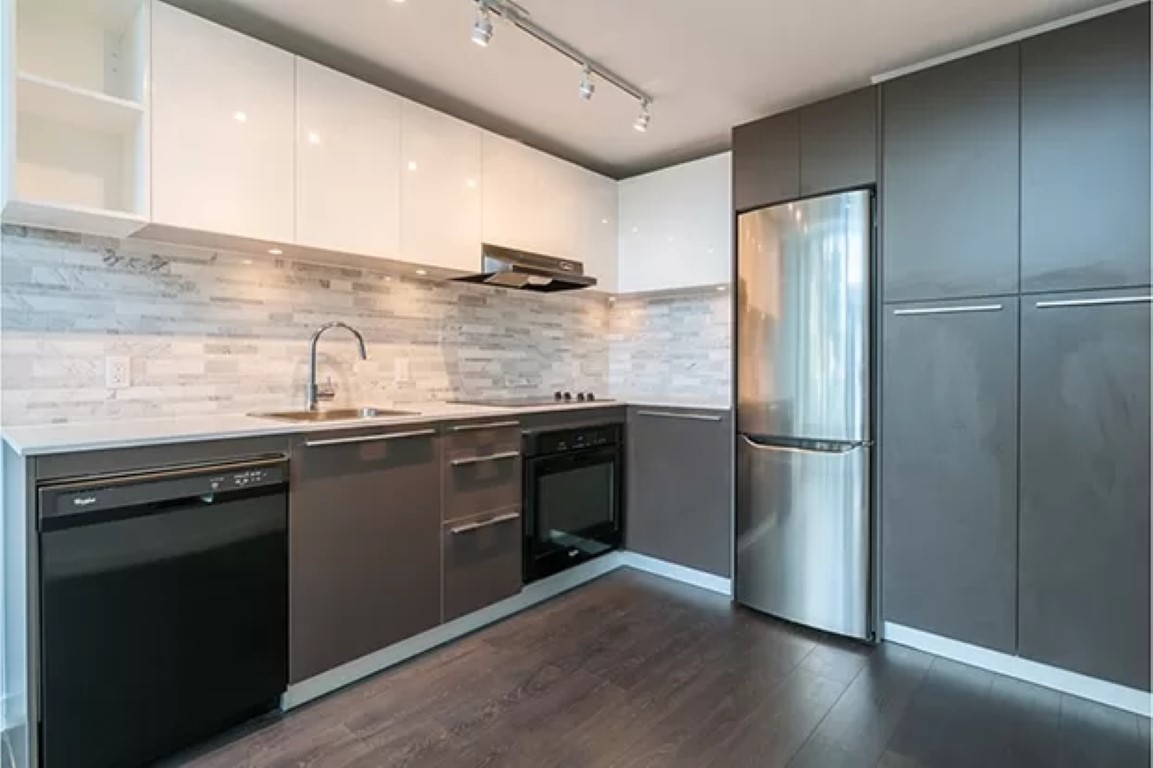  Two Bedroom Townhouse  -  Marine Gateway  - Gallery -  5