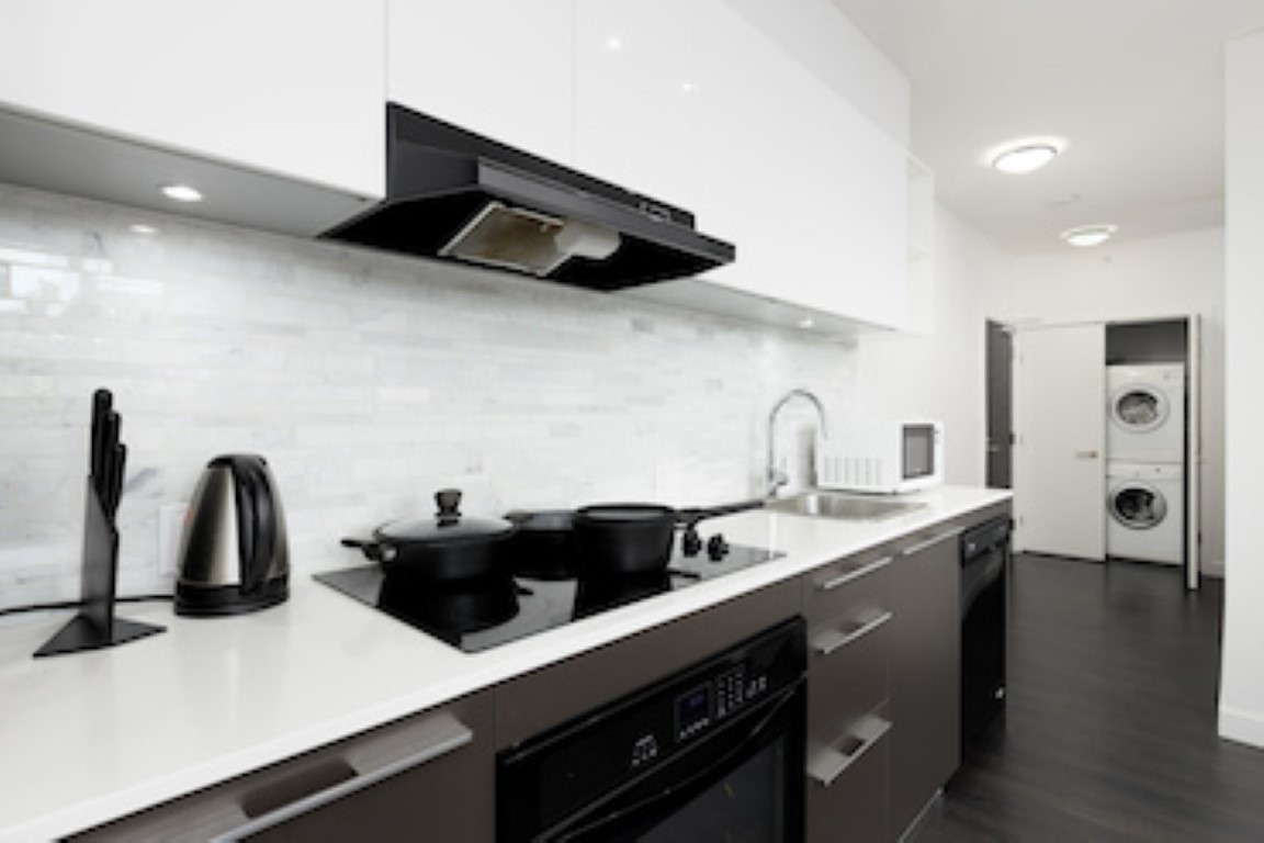  Two Bedroom Apartment  -  Marine Gateway  - Gallery -  3