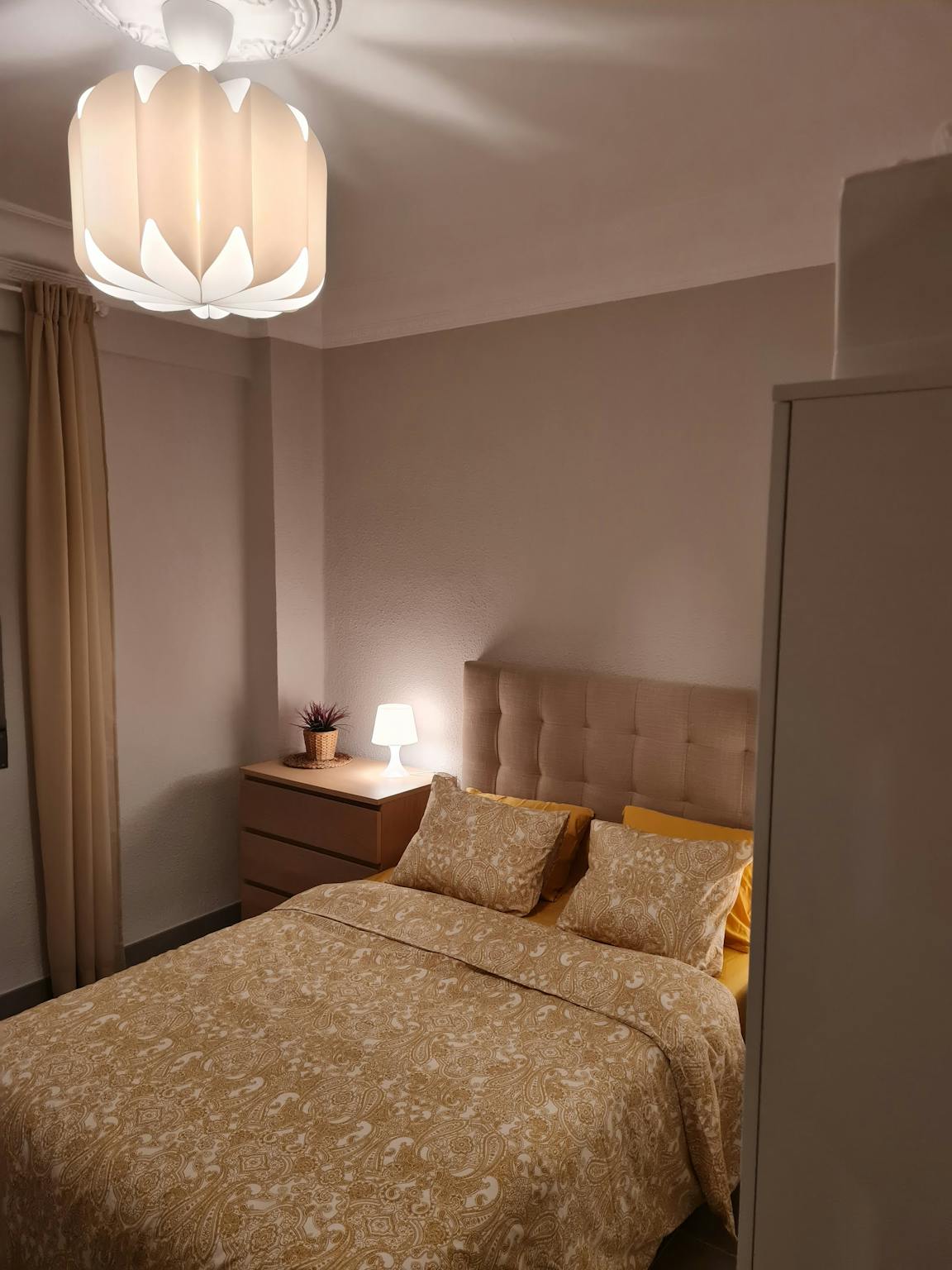  Private Room  -  Avenida Al Vedat, Torrent  - Gallery -  1