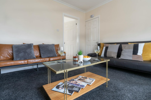 Gloster Road, Woking