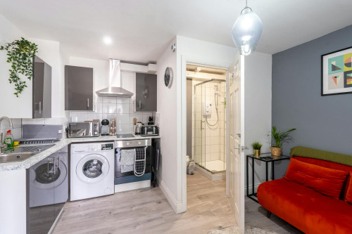 Oakington Manor Drive, Wembley