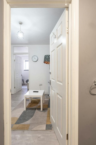 Oakington Manor Drive, Wembley  - Gallery -  5