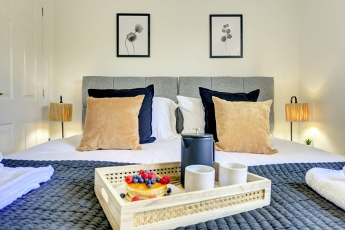 Studley Knapp, Milton Keynes