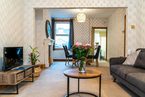 Salisbury Street, Bedford