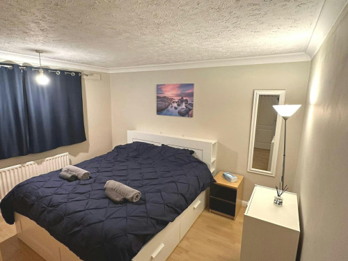 Fulham Close, Uxbridge