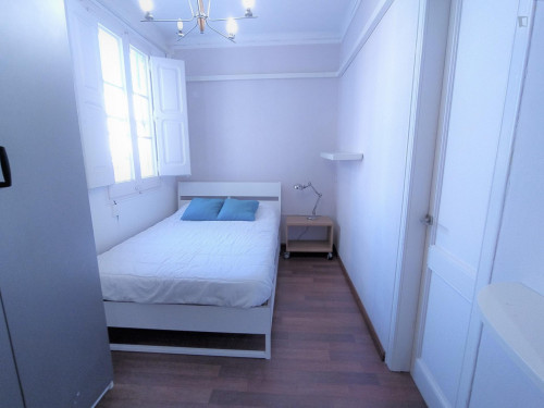 EIXAMPLE FURNISHED 4 BEDROOMS FLAT - Gallery - 8