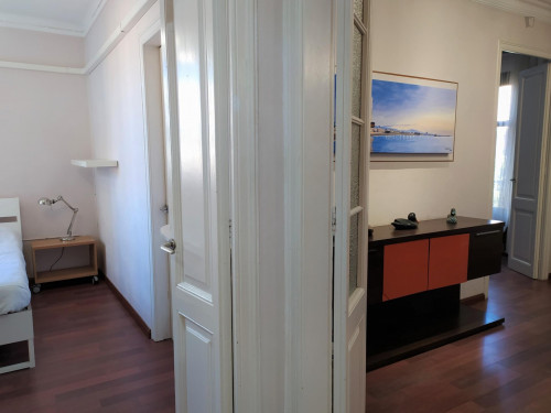 EIXAMPLE FURNISHED 4 BEDROOMS FLAT - Gallery - 6