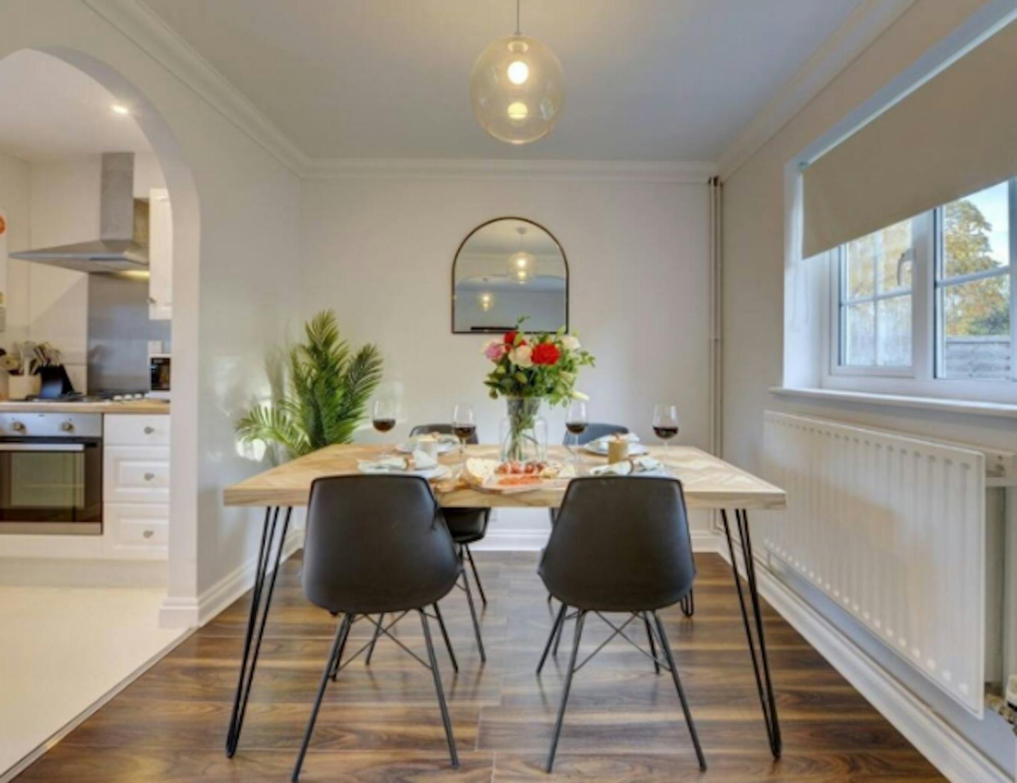  Entire Place  -  Snagge Court, Bedford  - Gallery -  1