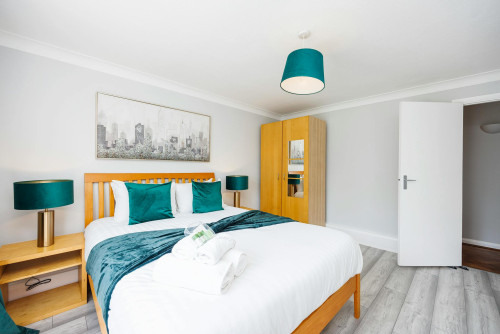 Addiscombe Road, Croydon - Gallery - 10