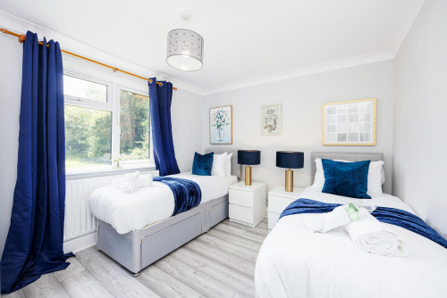 Addiscombe Road, Croydon - Gallery - 8