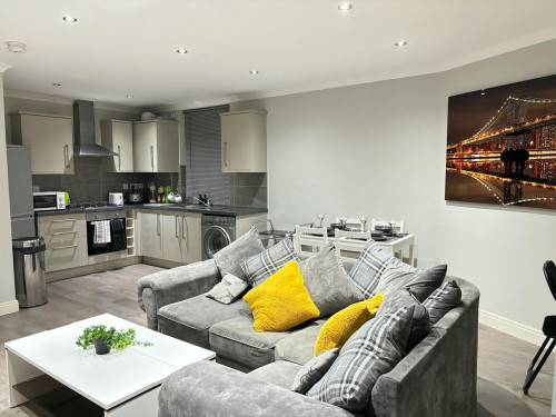 Church Street, Slough - Gallery - 6