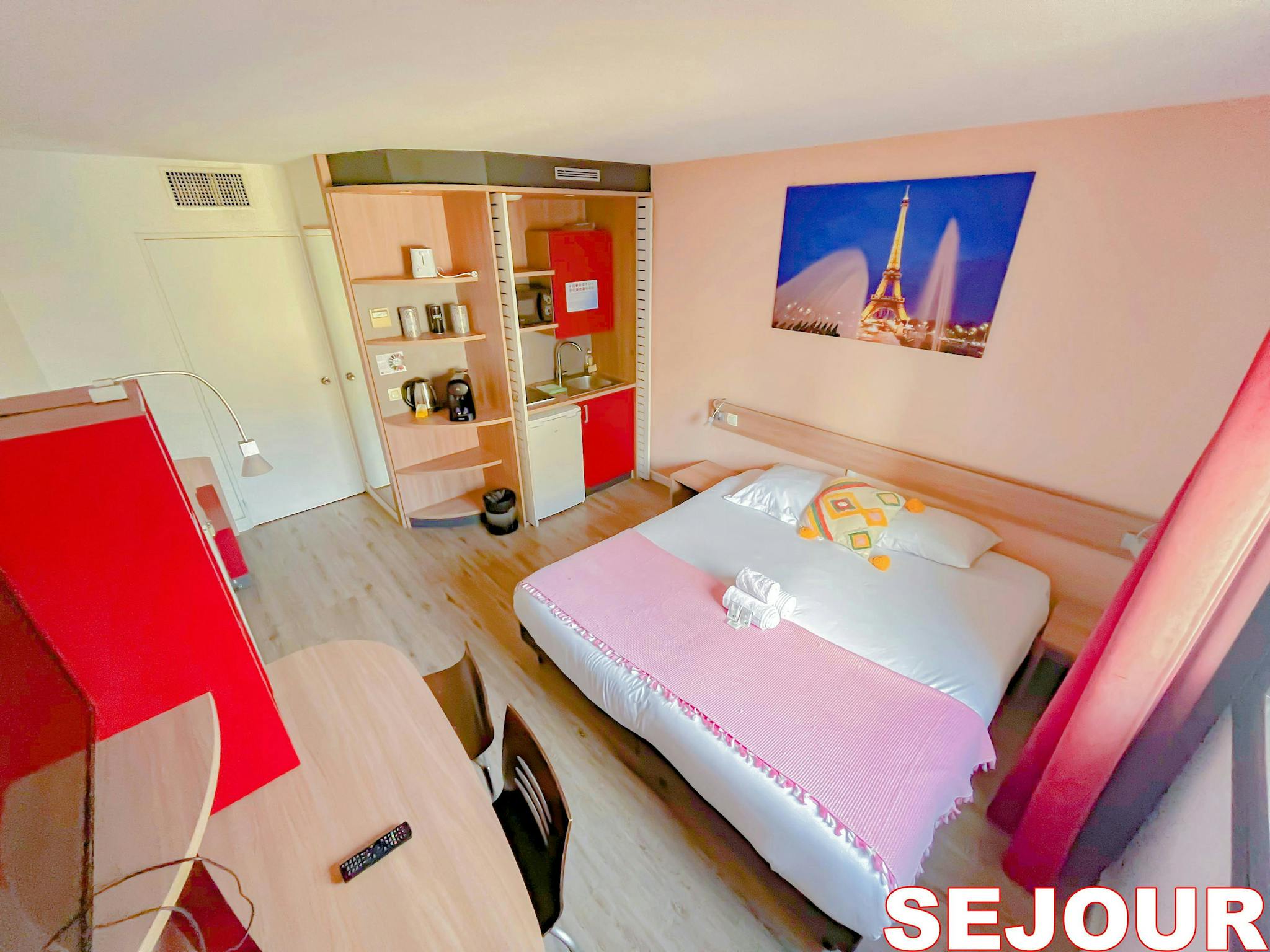 Entire Place - Rue Scandicci, Pantin - Gallery - 1