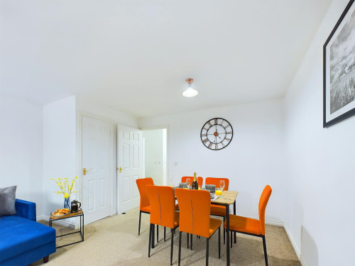 Pinewood Drive, Cheltenham
