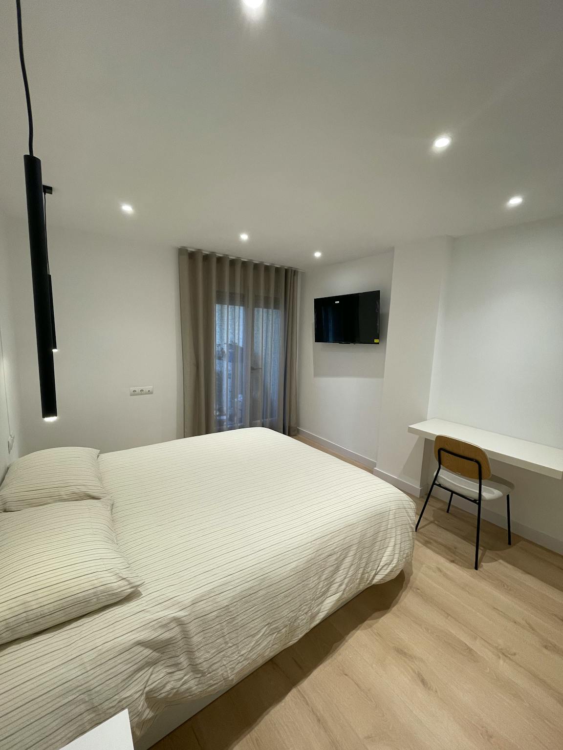  Private Room  -  Carrer d'Aragó, Ibiza  - Gallery -  1