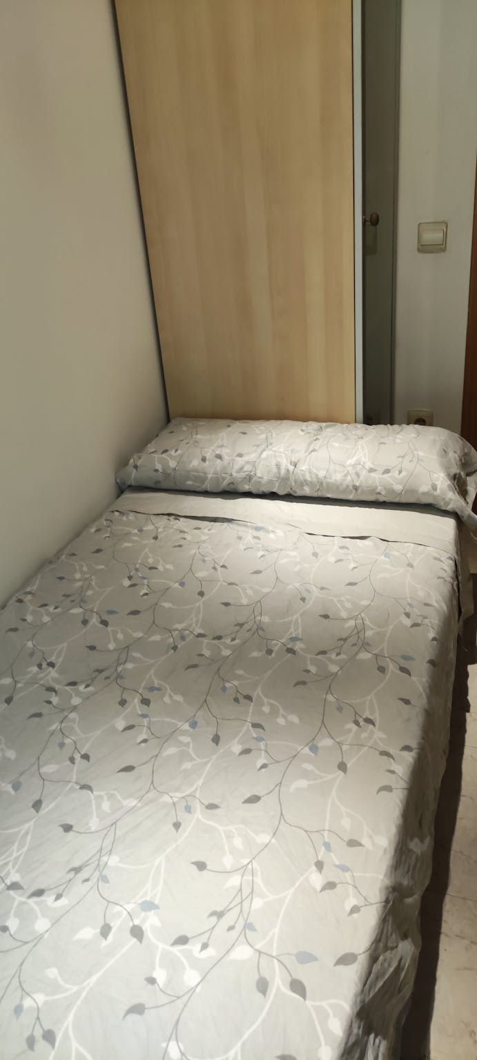  Private Room  -  Carrer del Pedraforca, Terrassa  - Gallery -  1
