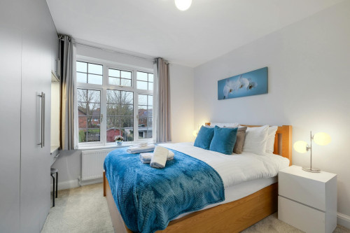 Rosslyn Crescent, Wembley