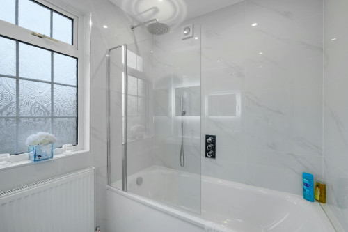 Rosslyn Crescent, Wembley