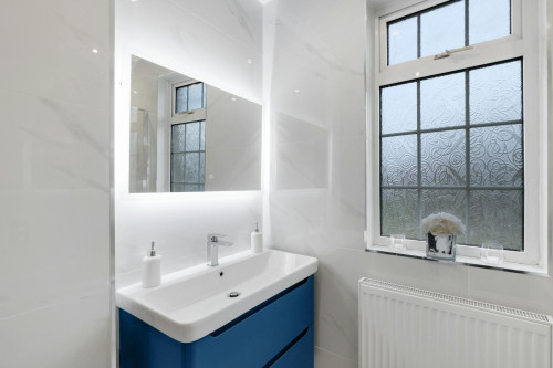 Rosslyn Crescent, Wembley