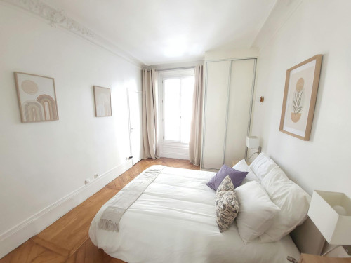 Rue des Saussaies, Paris