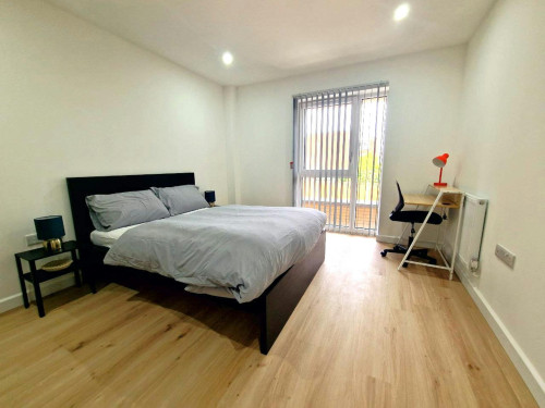 High Road, Romford  - Gallery -  5