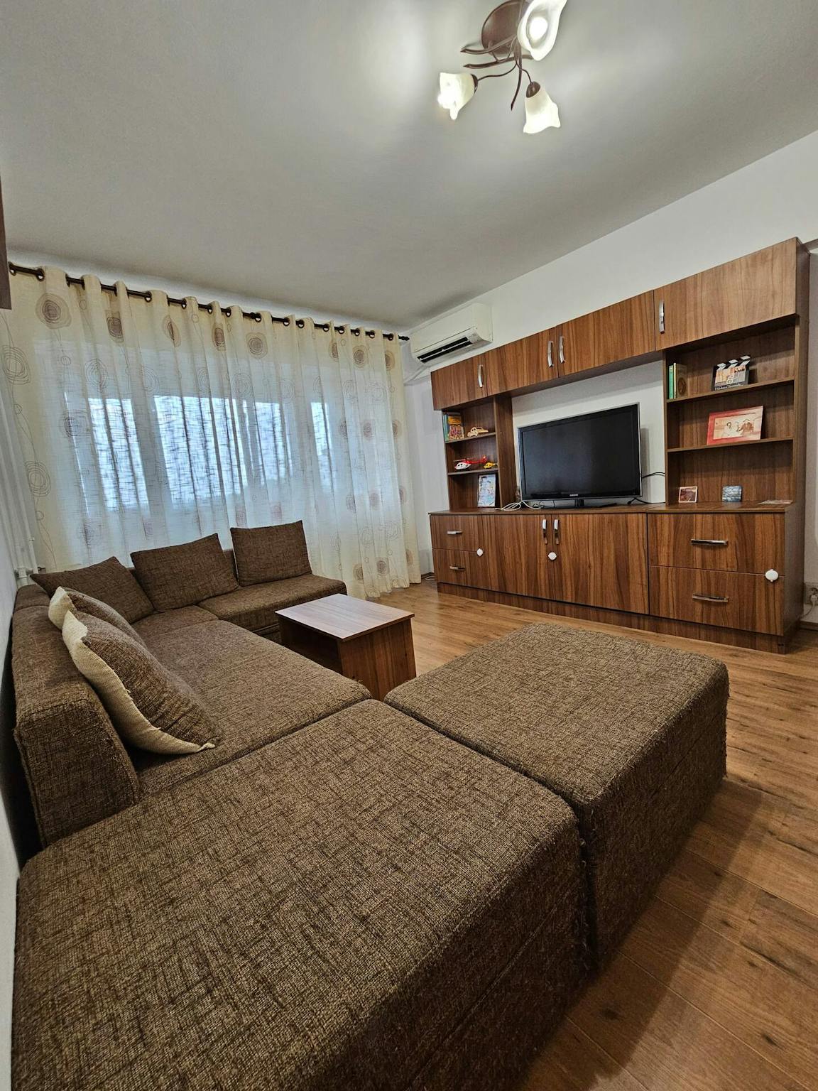 Entire Place - Aleea Sinaia, Bucharest - Gallery - 1