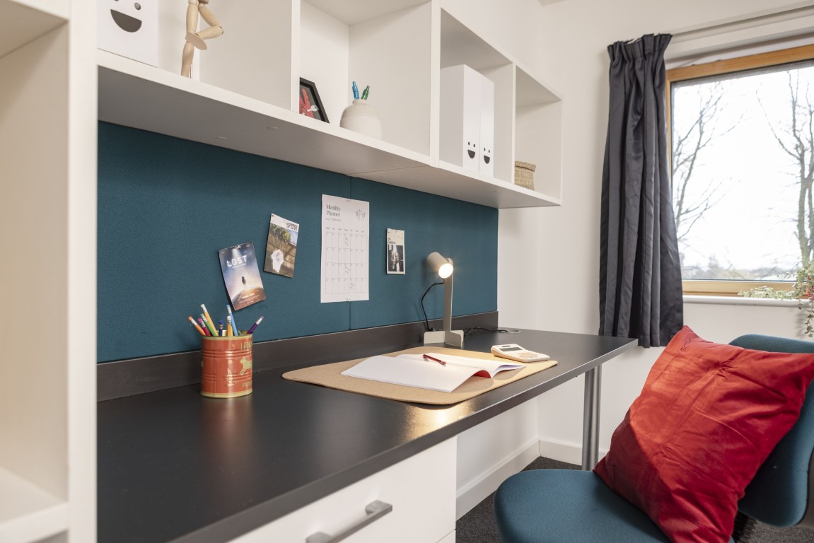  Standard En-Suite  -  Fitzroy and Wenlock Courts  - Gallery -  1