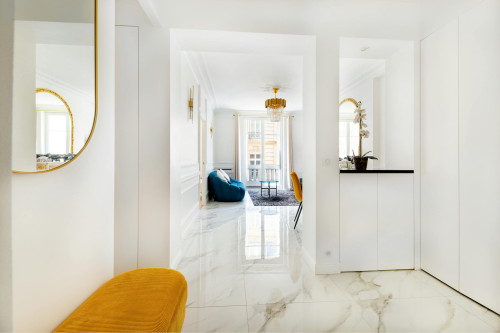 Rue Quentin Bauchart, Paris