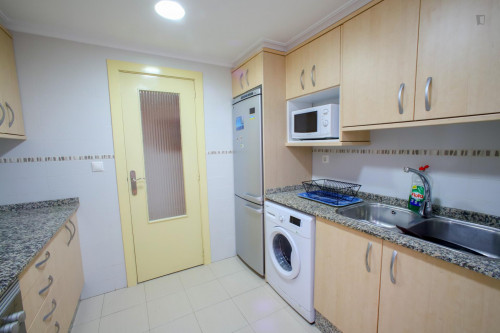 Alluring double ensuite bedroom in a 4-bedroom apartment near València-Cabanyal train station - Gallery - 35